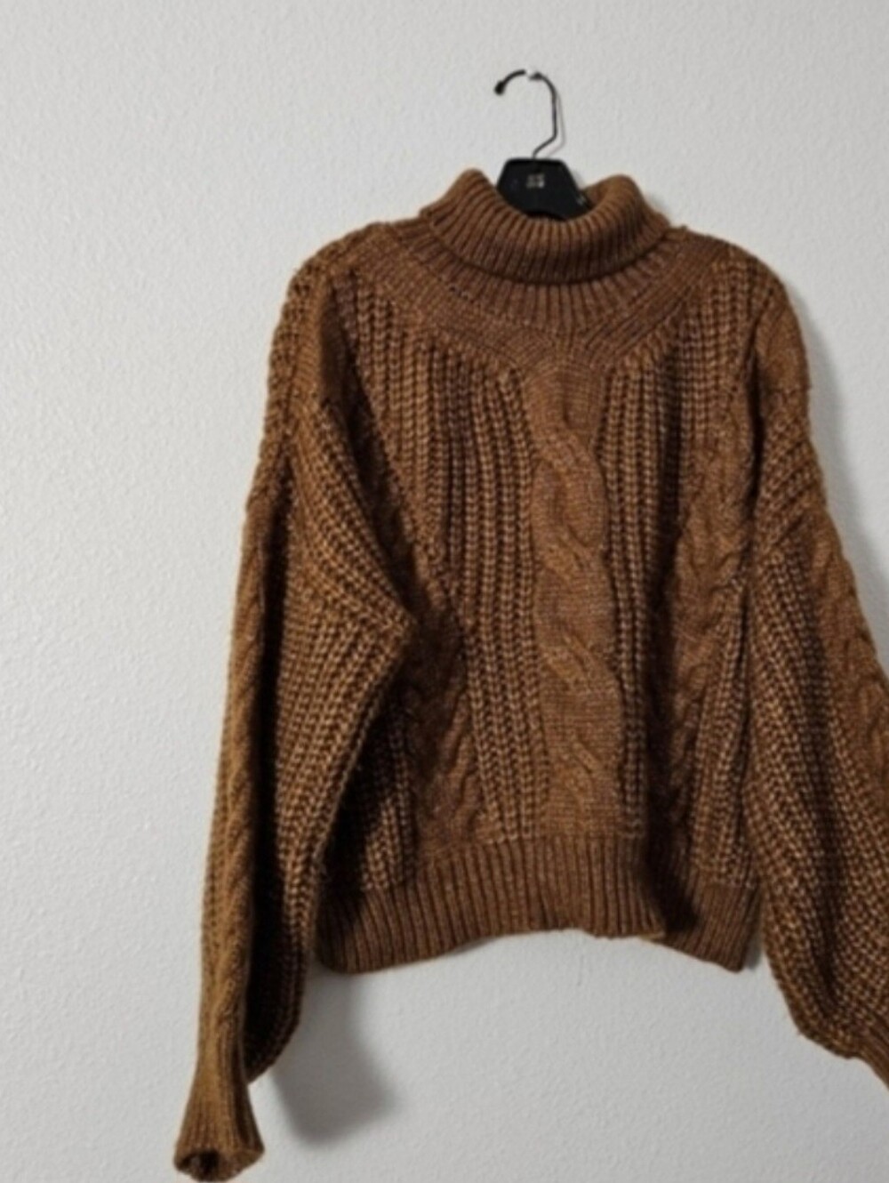 Brown Cable Knit Turtleneck Sweater Sz M